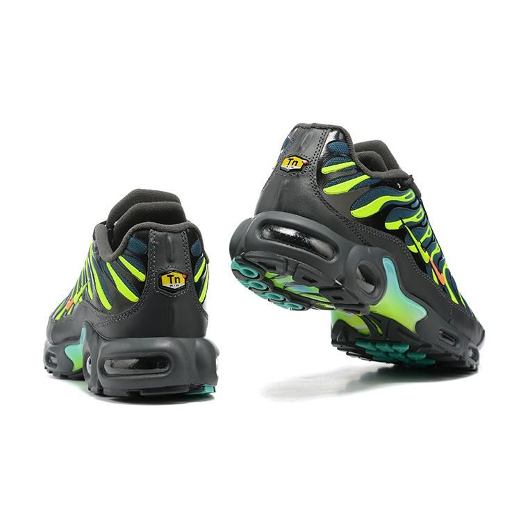 AIR MAX PLUS TN ‘DOUBLE SWOOSH’