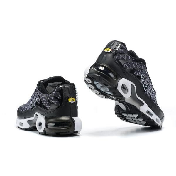 AIR MAX PLUS TN ‘STRIPE BLUE BLACK’