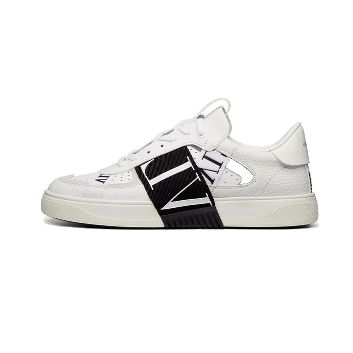 One stud leather sneakers