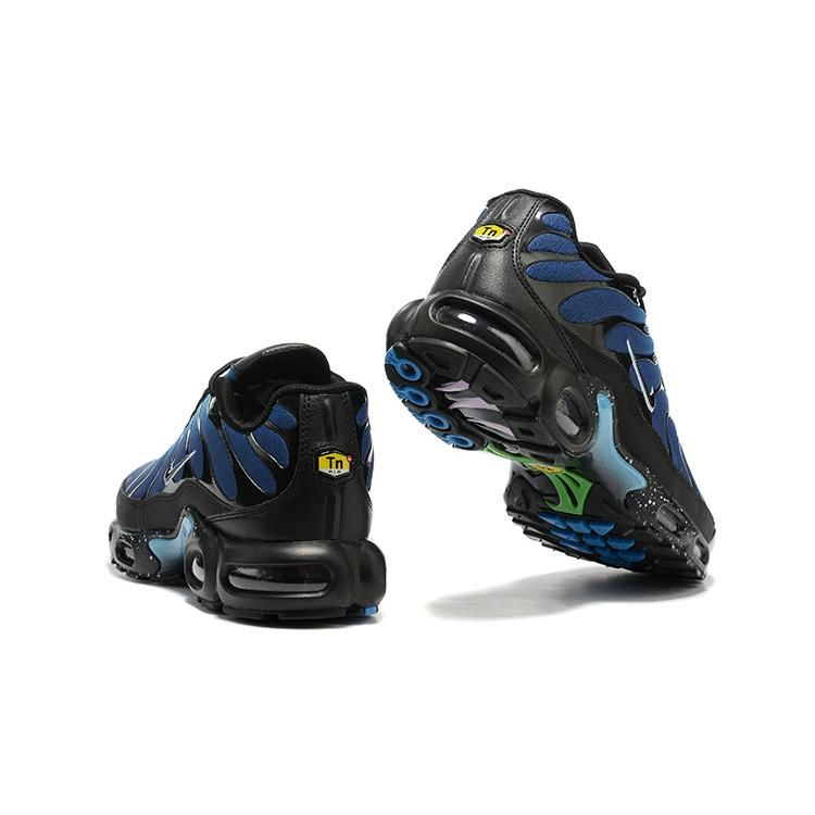 AIR MAX PLUS TN ‘BLACK UNIVERSITY BLUE’