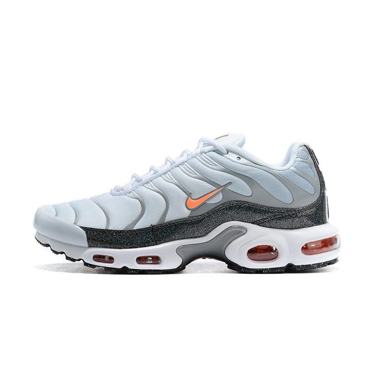 AIR MAX PLUS TN ‘CRATER’
