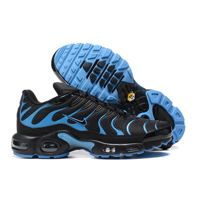 AIR MAX PLUS TN ‘BLACK UNIVERSITY BLUE’